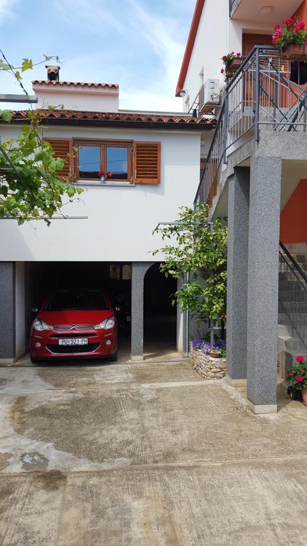 Apartment Alex พูลา ภายนอก รูปภาพ